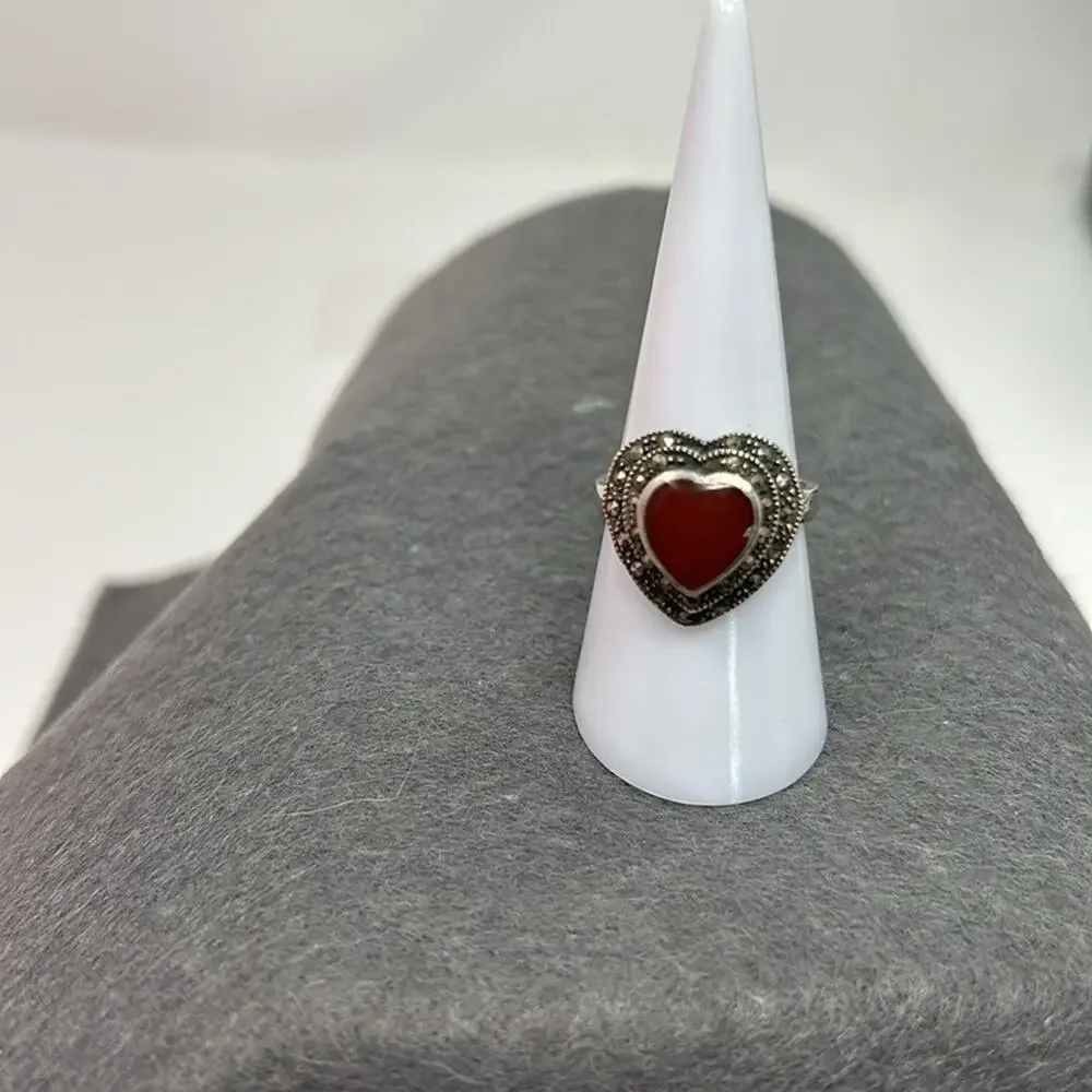 Vintage Sterling Silver Natural Carnelian and Marcasite Heart Shaped Ring Size 8
